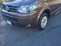 Usata VW Caravelle 140 CV (102 kW) 2011 Furgone