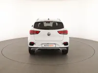 Usata MG ZS Luxury 106 CV (77 kW) 2023 Bianco SUV