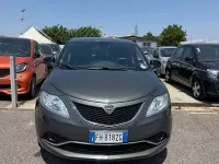 Usata Lancia Ypsilon Silver 69 CV (50 kW) 2017 Grigio Utilitaria