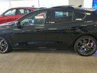 Usata Ford Focus ST 280 CV (205 kW) 2023 Agate black Berlina