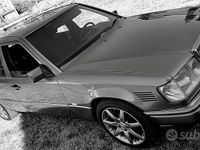 Usata Mercedes 190 126 CV (92 kW) 1990 Marrone Berlina