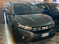 Usata Dacia Jogger Expression 101 CV (74 kW) 2023 Verde Monovolume