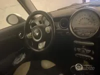 Usata Mini Cooper D 109 CV (80 kW) 2007 Nero Utilitaria