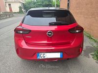Usata Opel Corsa Elegance 101 CV (74 kW) 2021 Rosso Berlina