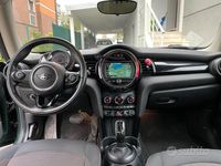 Usata Mini Cooper D 116 CV (85 kW) 2018 Verde Utilitaria