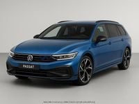 Usata VW Passat Style 272 CV (200 kW) 2025 Blu Station wagon