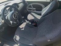 Usata Mini Cooper 116 CV (85 kW) 2004 Giallo Utilitaria