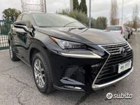 usata Lexus NX300h 197cv Garanzia & tagliando