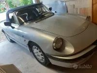 Usata Alfa Romeo Spider Quadrifoglio 125 CV (91 kW) 1986 Grigio Cabrio