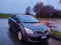Usata Toyota Avensis 126 CV (92 kW) 2009 Grigio Station wagon