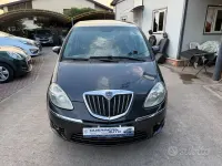 Usata Lancia Musa 90 CV (66 kW) 2008 Marrone Monovolume