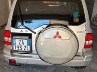 Usata Mitsubishi Pajero 2001 Grigio SUV