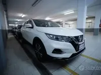 Usata Nissan Qashqai Acenta Premium 140 CV (102 kW) 2021 Bianco SUV