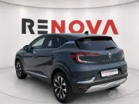 Usata Renault Captur Techno 101 CV (74 kW) 2023 Blu SUV