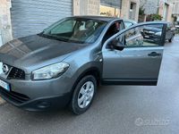 Usata Nissan Qashqai Tekna 110 CV (80 kW) 2011 Grigio SUV