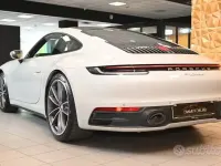 Usata Porsche 992 Chrono 385 CV (283 kW) 2022 Grigio Coupé