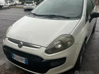 Usata Fiat Punto 75 CV (55 kW) 2011 Utilitaria