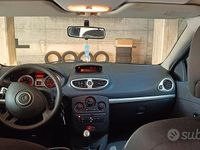 Usata Renault Clio II 54 CV (39 kW) 2011 Grigio Berlina