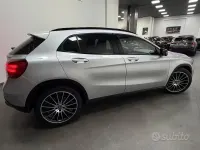 Usata Mercedes GLA200 136 CV (100 kW) 2019 Grigio SUV