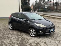 Usata Ford Fiesta 60 CV (44 kW) 2011 Nero Berlina