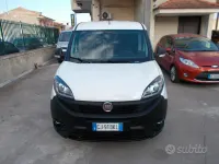 Usata Fiat Doblò S 120 CV (88 kW) 2022 Bianco Monovolume