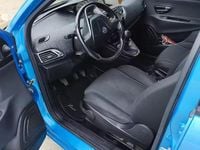 Usado Lancia Ypsilon 69 HP (50 kW) 2013 Azul Citadino