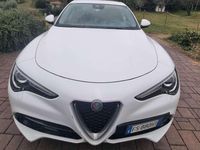 Usata Alfa Romeo Stelvio Executive 209 CV (153 kW) 2018 Bianco SUV