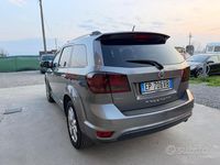 Usata Fiat Freemont Lounge 170 CV (125 kW) 2013 Grigio SUV