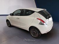Usata Lancia Ypsilon Gold 69 CV (50 kW) 2023 Grigio Utilitaria