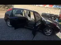 Usata Ford Focus 100 CV (73 kW) 2001 Nero Utilitaria