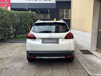 Usata Peugeot 2008 Allure 99 CV (72 kW) 2018 Bianco SUV