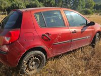 Usata Renault Clio II 85 CV (62 kW) 2006 Rosso Berlina