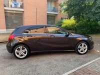 Usata Mercedes A160 90 CV (66 kW) 2015 Marrone Berlina