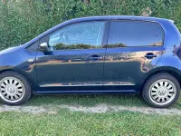 Usata VW up! Highline 68 CV (50 kW) 2012 Blu/azzurro Utilitaria