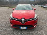 Usata Renault Clio IV Intens 90 CV (66 kW) 2017 Rosso Berlina