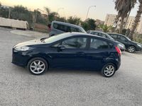 Usata Ford Fiesta Titanium 75 CV (55 kW) 2013 Blu Utilitaria