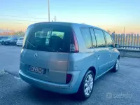 Usata Renault Espace Luxe 150 CV (110 kW) 2006 Grigio Monovolume