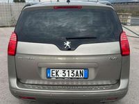 Usata Peugeot 5008 Business-Line 111 CV (81 kW) 2011 Bronzo Monovolume