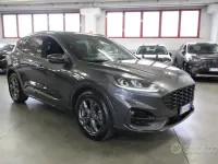 Usata Ford Kuga ST-Line 152 CV (111 kW) 2022 Grigio SUV