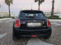 Usata Mini ONE 102 CV (75 kW) 2020 Nero Utilitaria