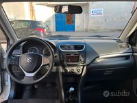 Usata Suzuki Swift 75 CV (55 kW) 2011 Bianco Utilitaria