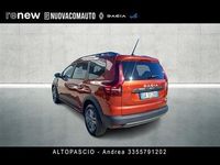 Usata Dacia Jogger Expression 110 CV (80 kW) 2022 Arancione Monovolume