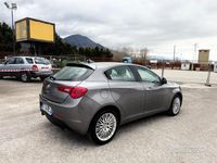 Usata Alfa Romeo Giulietta Exclusive 170 CV (125 kW) 2013 Grigio Utilitaria