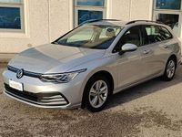 Usata VW Golf VIII Life 116 CV (85 kW) 2021 Argento Station wagon