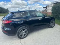 Usata Maserati Levante 275 CV (202 kW) 2018 Nero SUV