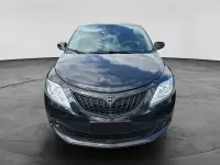 Usata Lancia Ypsilon Silver 70 CV (51 kW) 2023 Nero Utilitaria