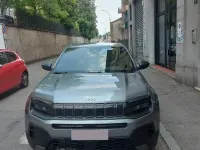 Nuova Jeep Avenger Longitude 101 CV (74 kW) 2026 Grigio SUV
