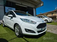 Usata Ford Fiesta 95 CV (69 kW) 2016 Bianco Utilitaria