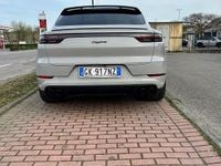 Usata Porsche Cayenne Platinum Edition 440 CV (323 kW) 2022 Grigio SUV