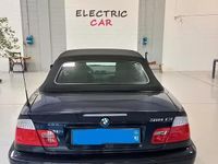 Usata BMW 318 Cabriolet 143 CV (105 kW) 2004 Blu Cabrio